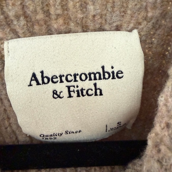 Abercrombie & Fitch Taupe Turtleneck Sweater - Picture 3 of 3